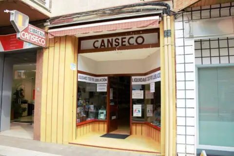 Local comercial en Avenida Solidaridad, nº 47
