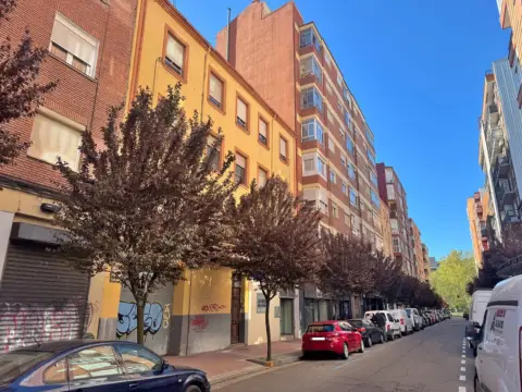 Piso en Circular - Vadillos