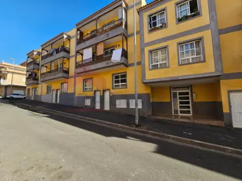 Piso en calle Benchomo