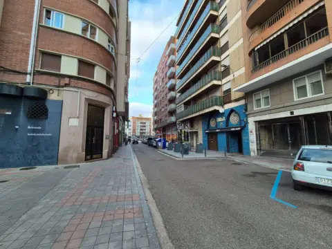 Piso en calle de la Mujer Palentina, 5