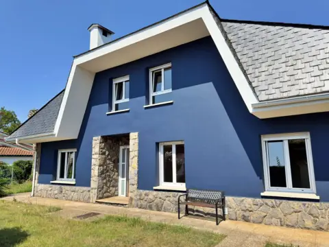 Chalet en Camino de los Girasoles