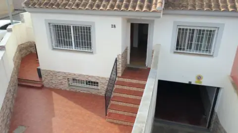 Casa en Los Dolores-Los Gabatos