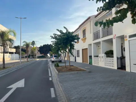 Casa adosada en calle Urbanizacion Mare Nostrum 2