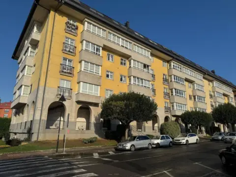 Local comercial en calle de Rafael Barez, 30