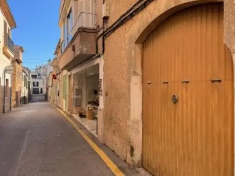 Casa adosada en Carrer Vinya