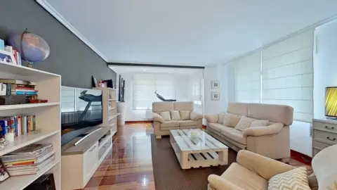 Piso en Avenida de la Baja Navarra, 8