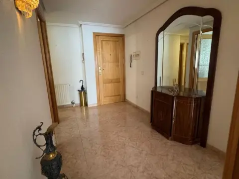 Piso en calle de Joaquina Santander