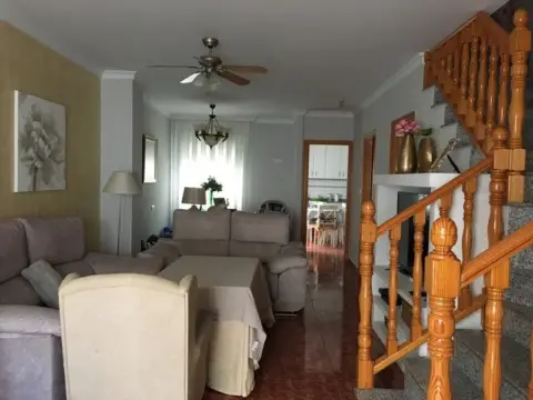 Dúplex en Barrio Apolonia