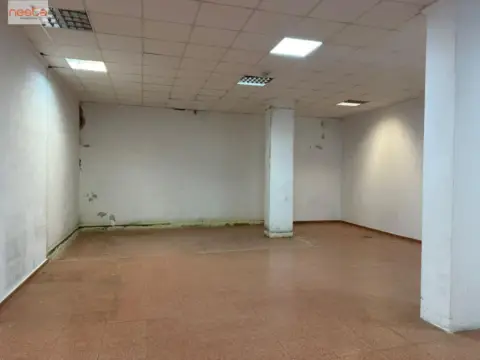 Local comercial en Alameda Cervantes - El Gato