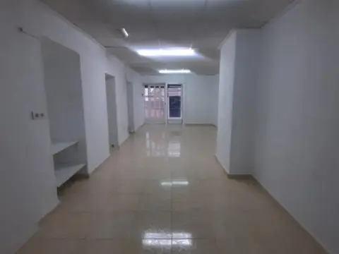 Local comercial en Corredera