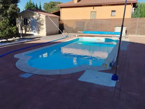 Chalet en calle Pluton