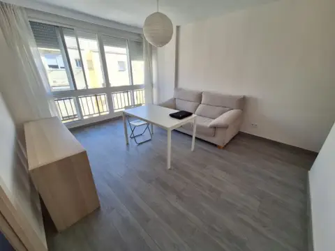 Piso en calle Lamarque de Novoa