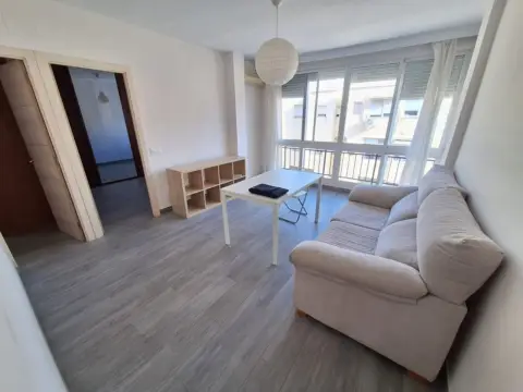 Piso en calle Lamarque de Novoa