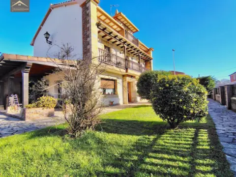 Chalet en Alisal - Cazoña - San Román