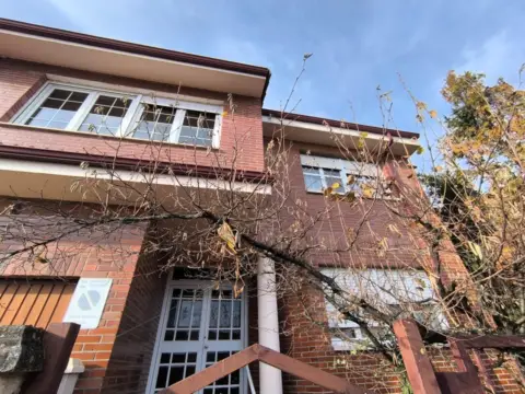 Casa adosada en calle de la República Dominicana