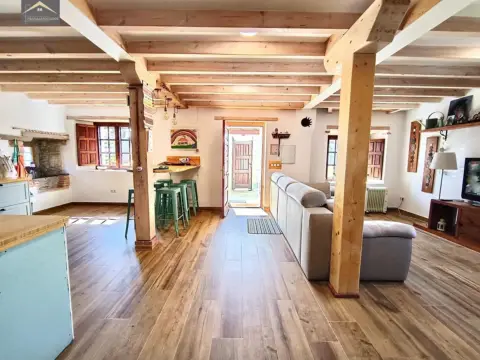 Casa en Cortiguera