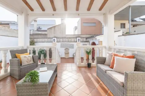 Casa adosada en Carrer de la Parra