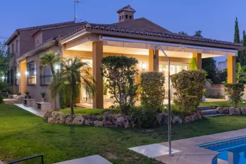 Casa en Urb. Montesol