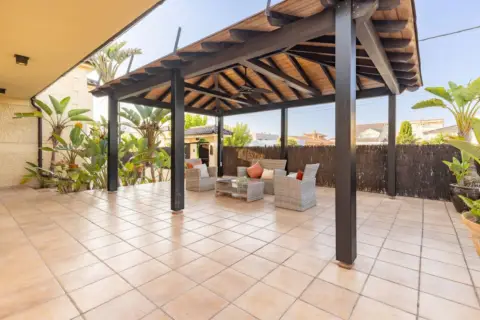 Chalet en Carrer del Doce
