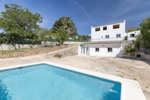 Chalet en calle C. Ur Altury 28