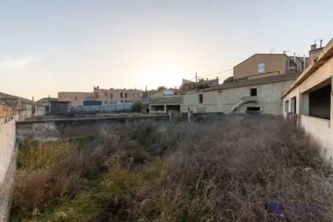 Terreno en calle de Luis Buñuel