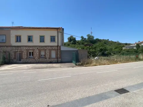 Casa pareada en San Pedro y San Felices-San Agustín-Parque Europa