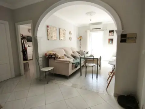 Piso en calle de los Escalones