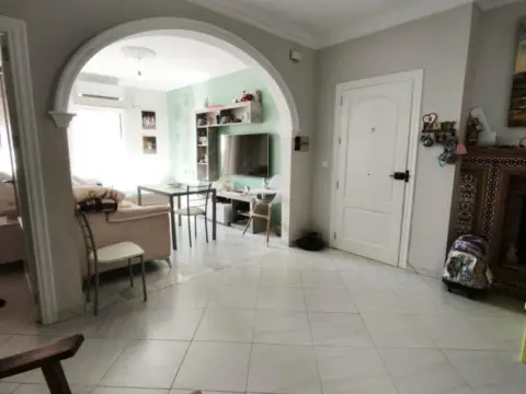 Piso en calle de los Escalones