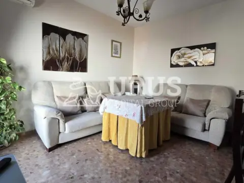 Casa adosada en calle María Bofán