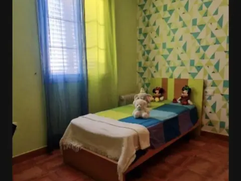 Casa adosada en Avenida 28 de Febrero