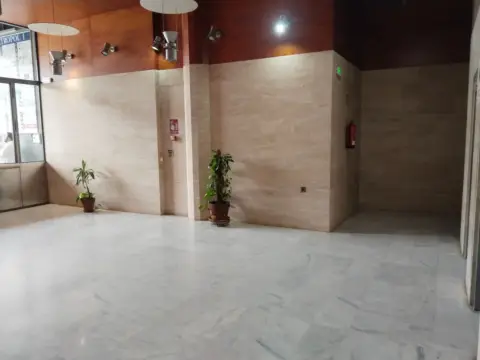 Oficina en calle Industria