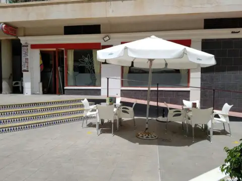 Local comercial en calle del Mar Báltico, 18
