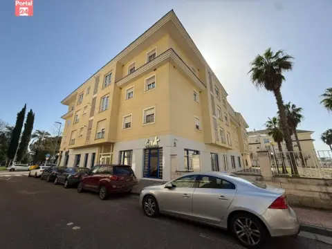 Apartamento en Jardines del Guadiana