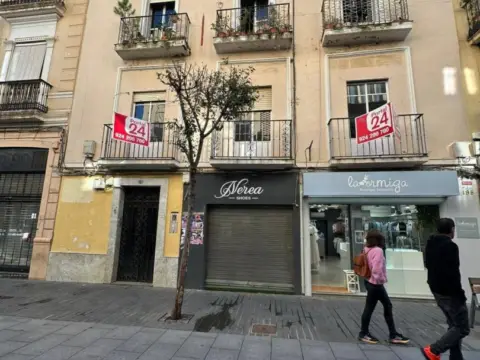 Edificio en calle de Menacho
