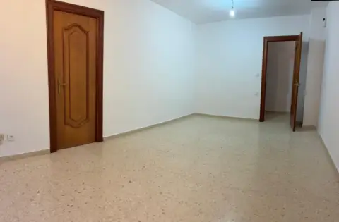 Piso en Luis Montoto - Santa Justa