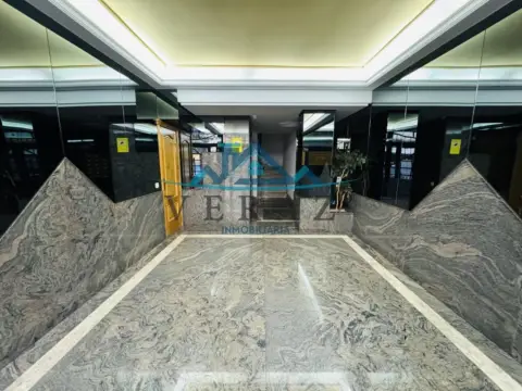 Piso en Avenida de la Constitución