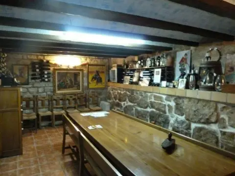 Local comercial en calle Monte San Julián