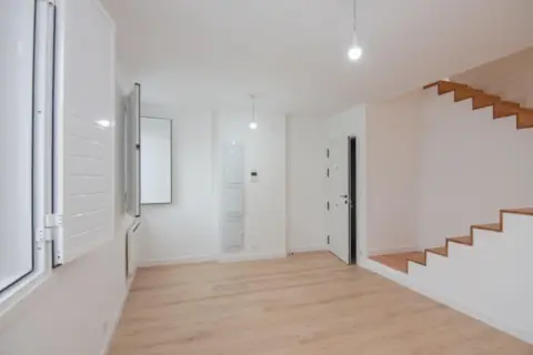 Dúplex en calle Jose Glez Chas