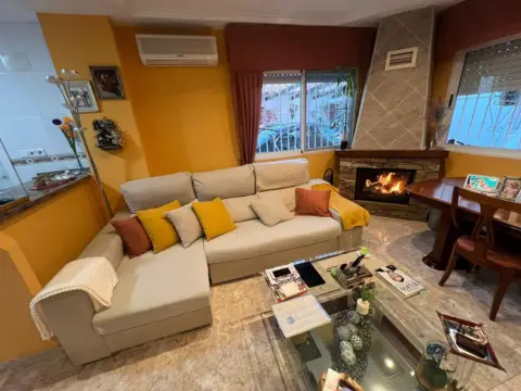 Chalet en Urbanización Perla del Mar