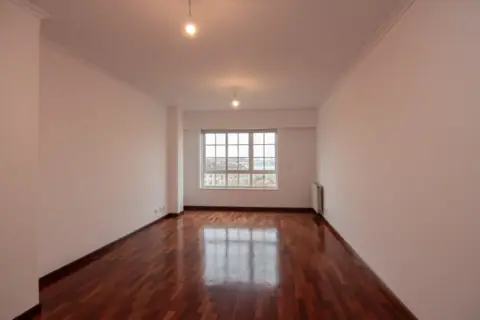 Piso en calle de Francisco Largo Caballero, 7