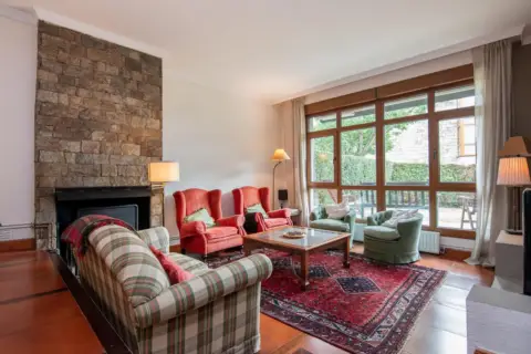 Casa adosada en calle de Ombre