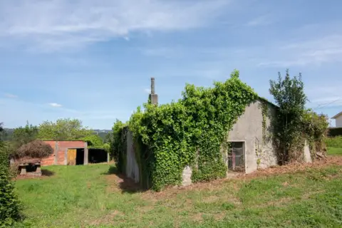 Casa en Lugar de Barral