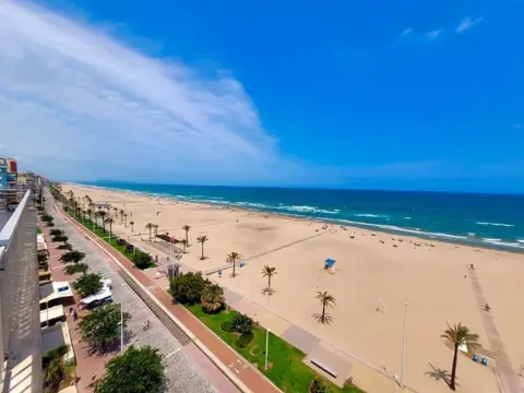 Apartamento en Passeig Marítim de Neptú, 31