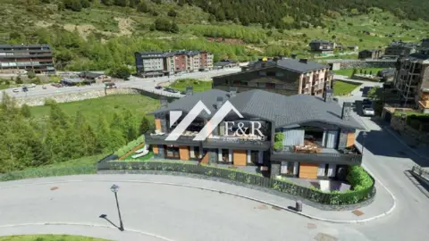 Casa de 3 habitaciones en venta en Soldeu, Canillo · 5 de 55