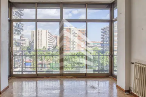 Piso en Gran Via de Carles III