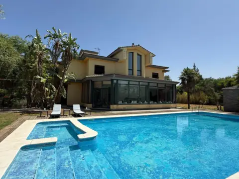 Chalet en calle de Fernán Caballero