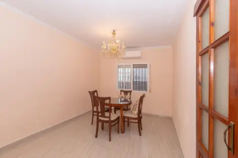 Casa adosada en calle Doctor Millán