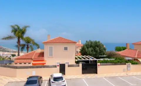 Casa adosada en Avenida de Escandinavia