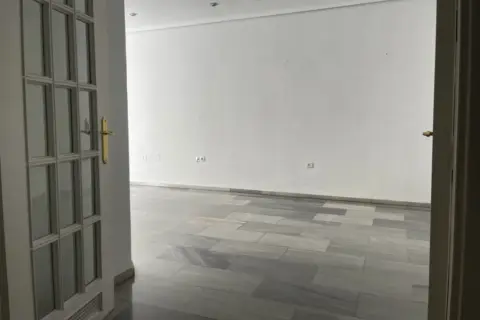 Piso en calle de Doce de Octubre