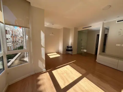 Piso en calle de Seiquer Alejandro